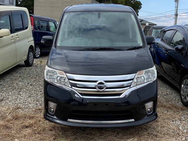 2011 Nissan Serena – thumbnail 2