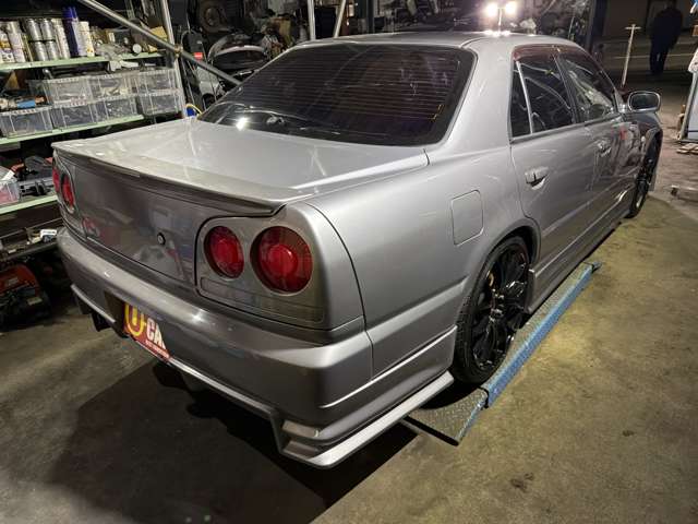 1999 Nissan Skyline – thumbnail 2