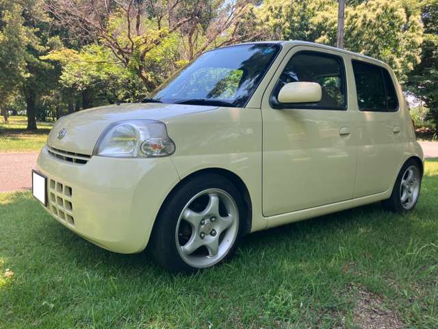 2011 Daihatsu Esse – thumbnail 2