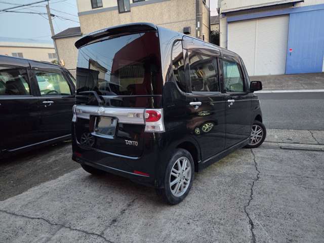 2009 Daihatsu Tanto – thumbnail 4