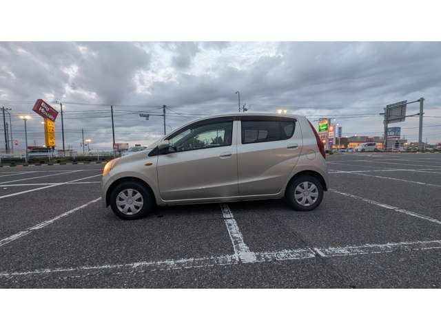 2009 Daihatsu Mira – thumbnail 4