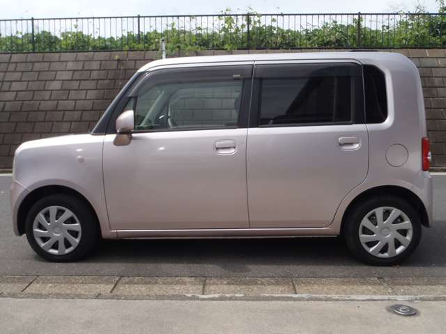 2011 Daihatsu Move Conte – thumbnail 2
