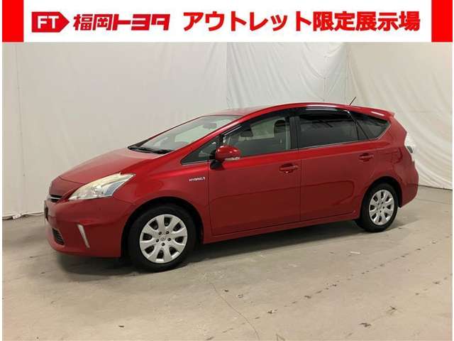 2011 Toyota Prius Alpha – thumbnail 3