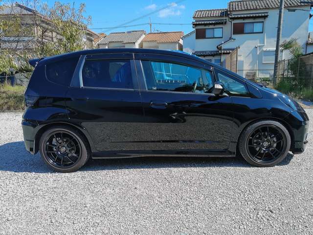 2011 Honda Fit – thumbnail 3