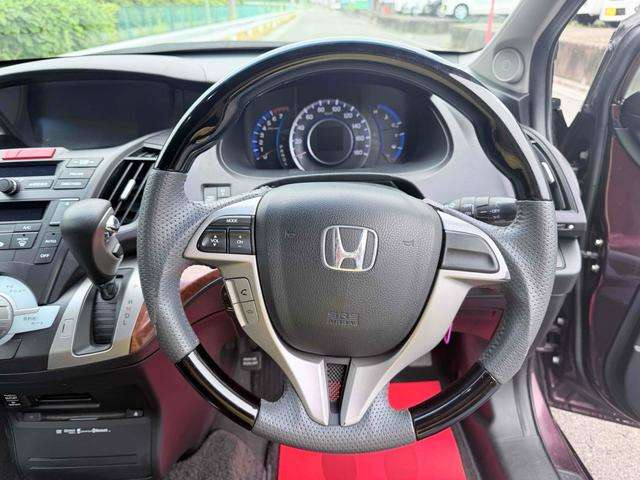 2011 Honda Odyssey – thumbnail 3