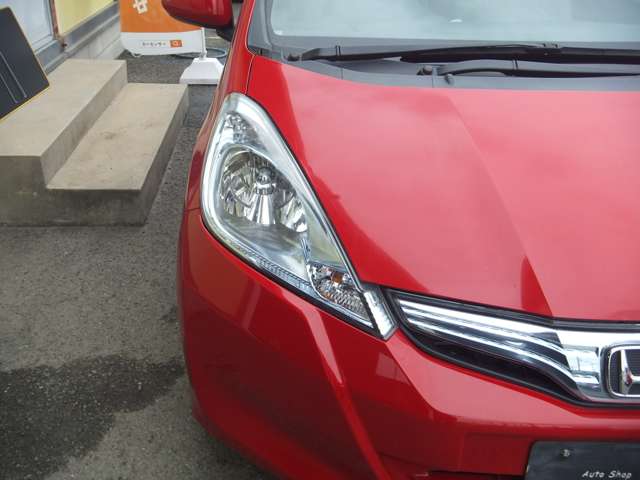 2011 Honda Fit Hybrid – thumbnail 4