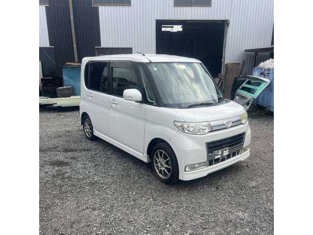 2009 Daihatsu Tanto – thumbnail 3