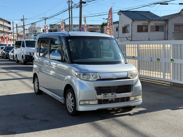 2010 Daihatsu Tanto