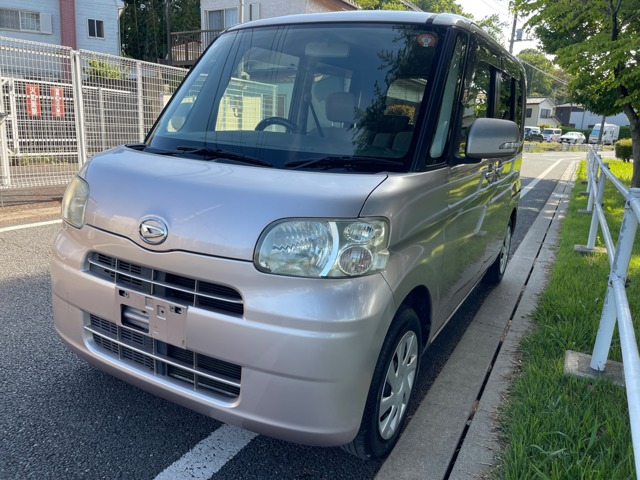 2011 Daihatsu Tanto