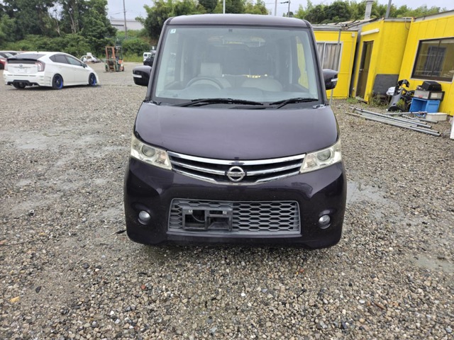 2011 Nissan Roox
