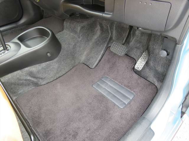 2006 Daihatsu Mira Gino – thumbnail 4