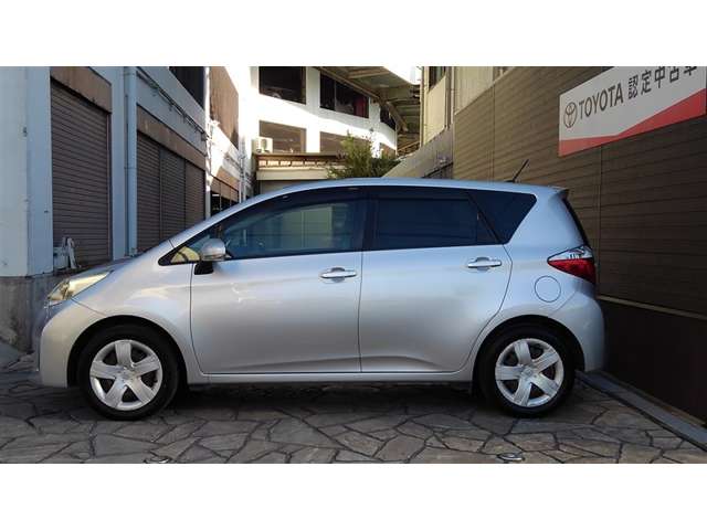 2011 Toyota Ractis – thumbnail 4