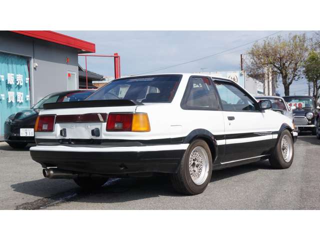1983 Toyota Corolla Levin – thumbnail 4