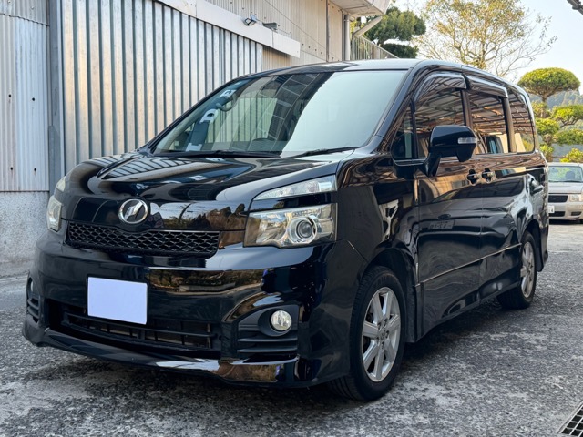 2011 Toyota Voxy