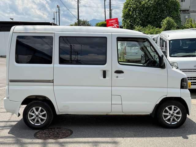 2011 Nissan Clipper – thumbnail 4