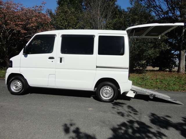 2011 Nissan Clipper – thumbnail 3