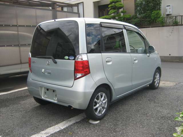2011 Honda Life – thumbnail 4