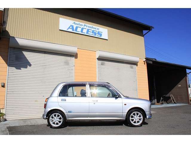2001 Daihatsu Mira Gino – thumbnail 2