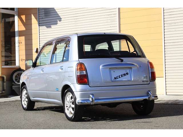 2001 Daihatsu Mira Gino – thumbnail 4