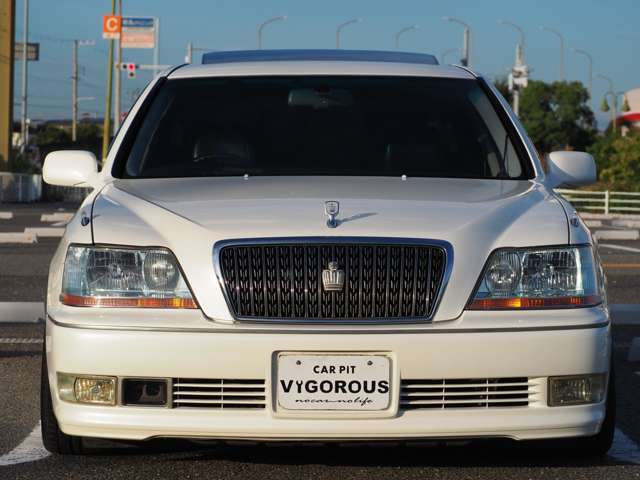 2002 Toyota Crown Majesta – thumbnail 4