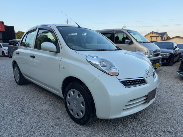 2010 Nissan March
