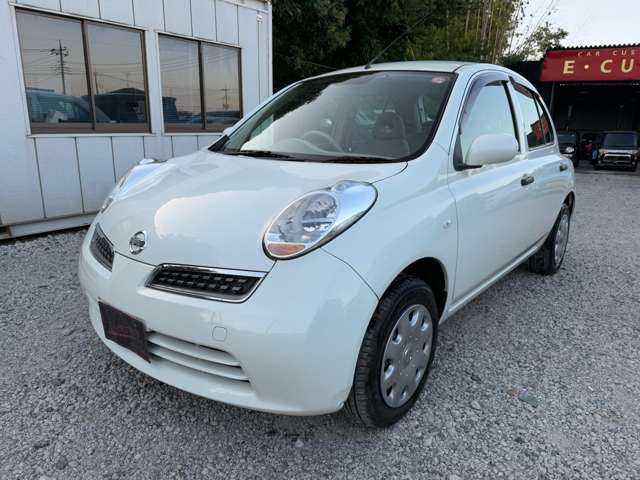 2010 Nissan March – thumbnail 3