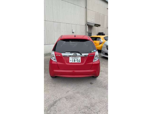 2011 Honda Fit Hybrid – thumbnail 2
