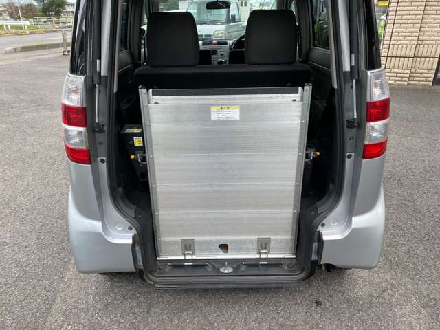 2011 Honda Zest – thumbnail 3