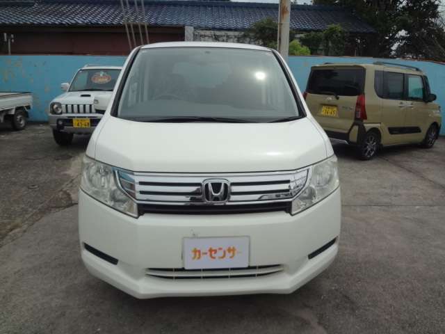 2010 Honda Stepwgn – thumbnail 3