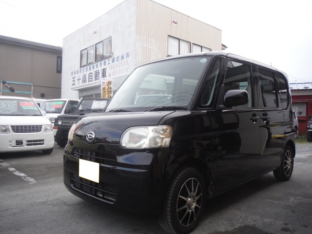 2011 Daihatsu Tanto