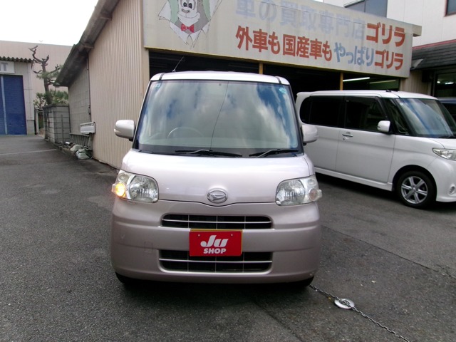 2011 Daihatsu Tanto