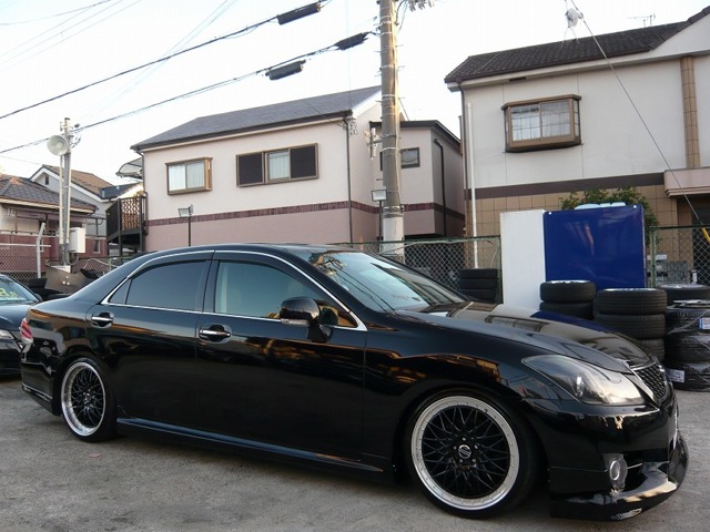 2011 Toyota Crown Athlete