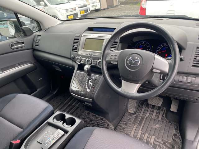2006 Mazda MPV – thumbnail 3