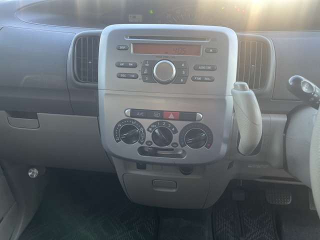 2011 Daihatsu Tanto – thumbnail 2