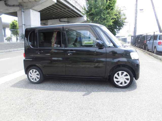 2011 Daihatsu Tanto – thumbnail 4