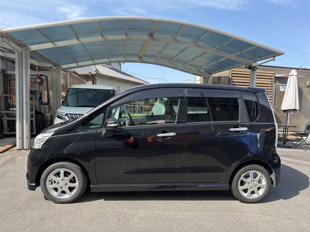 2011 Daihatsu Move – thumbnail 4