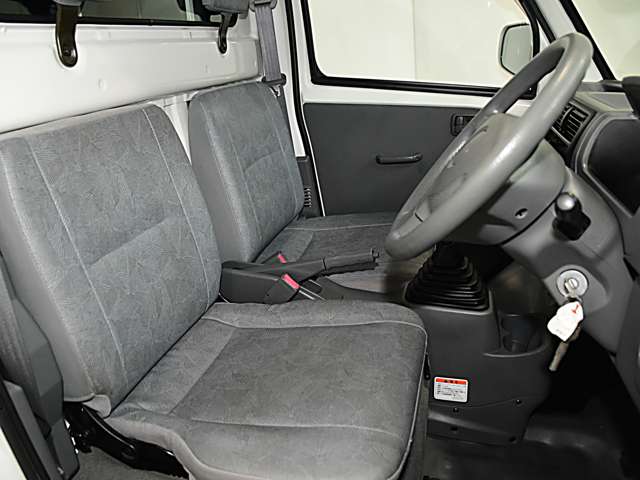 2004 Nissan Clipper Truck – thumbnail 4