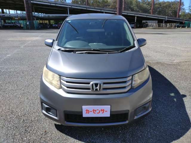 2011 Honda Freed Spike – thumbnail 3