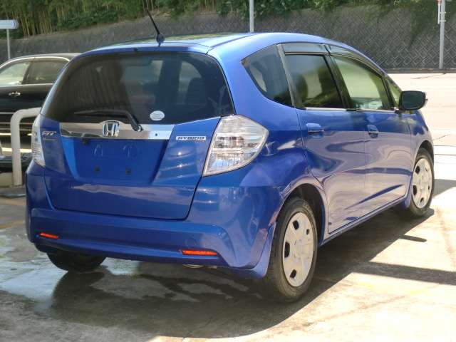 2011 Honda Fit Hybrid – thumbnail 4