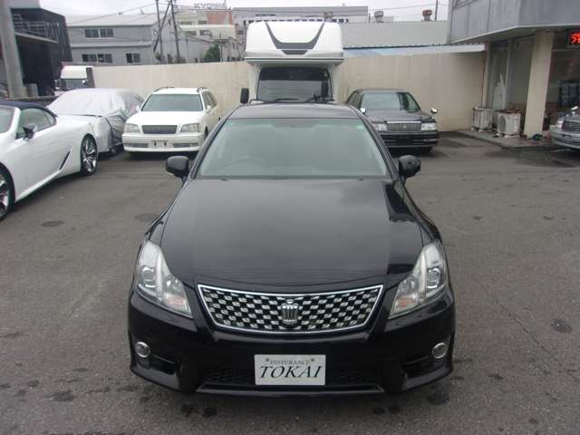 2011 Toyota Crown Athlete – thumbnail 2