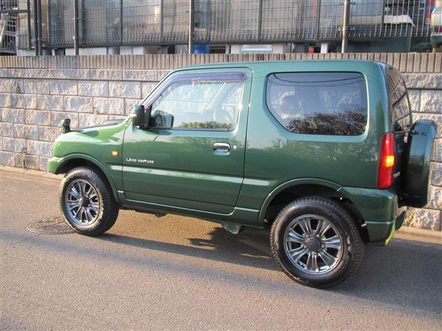 2010 Suzuki Jimny – thumbnail 3