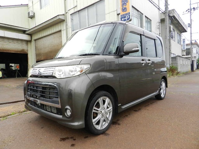 2011 Daihatsu Tanto