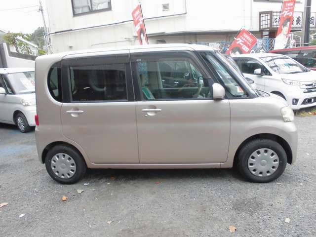 2009 Daihatsu Tanto – thumbnail 4