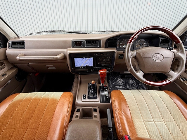 1996 Toyota Land Cruiser 80 – thumbnail 3