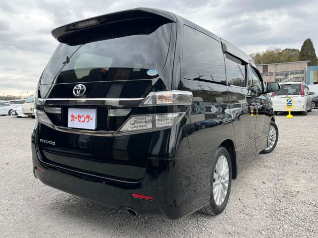 2011 Toyota Vellfire – thumbnail 2
