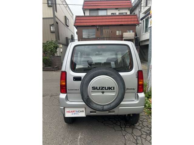 2011 Suzuki Jimny – thumbnail 4