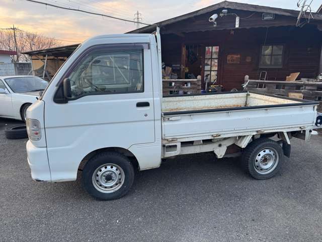 2001 Daihatsu Hijet Truck – thumbnail 2