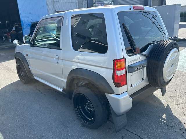 2002 Mitsubishi Pajero Mini – thumbnail 4