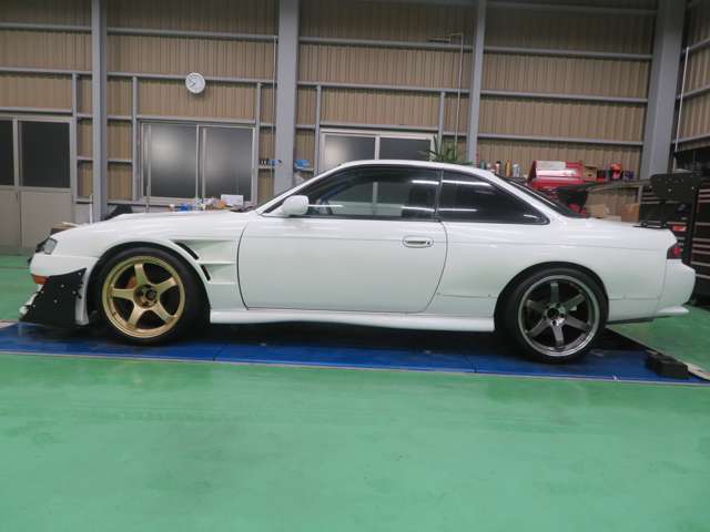 1997 Nissan Silvia – thumbnail 4