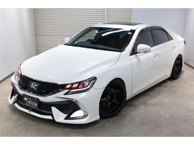 2010 Toyota Mark X – thumbnail 4